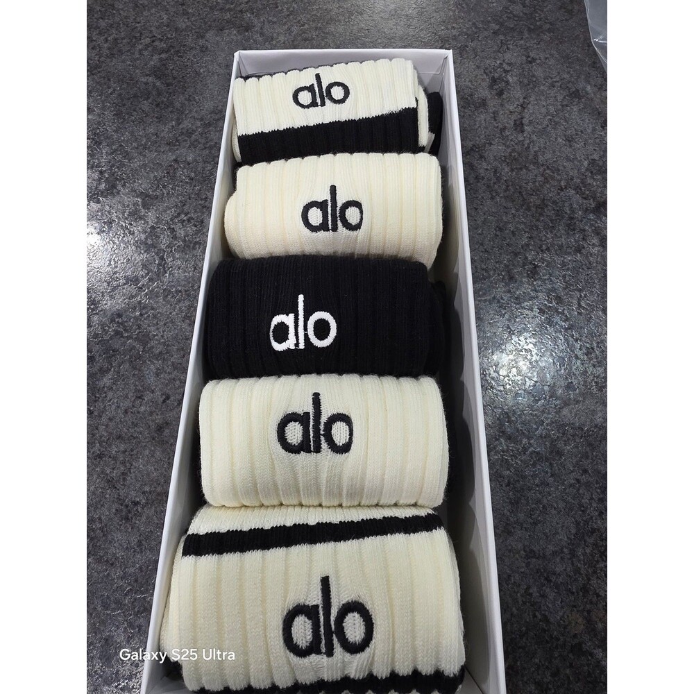 Aló crew socks brand new*